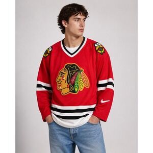 Vintage Nike Chicago Blackhawks NHL Jersey Red Mens Medium 44 Made in Canada 90s